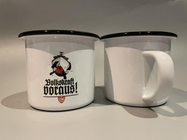Emailie Tasse "Volkskraft voraus"